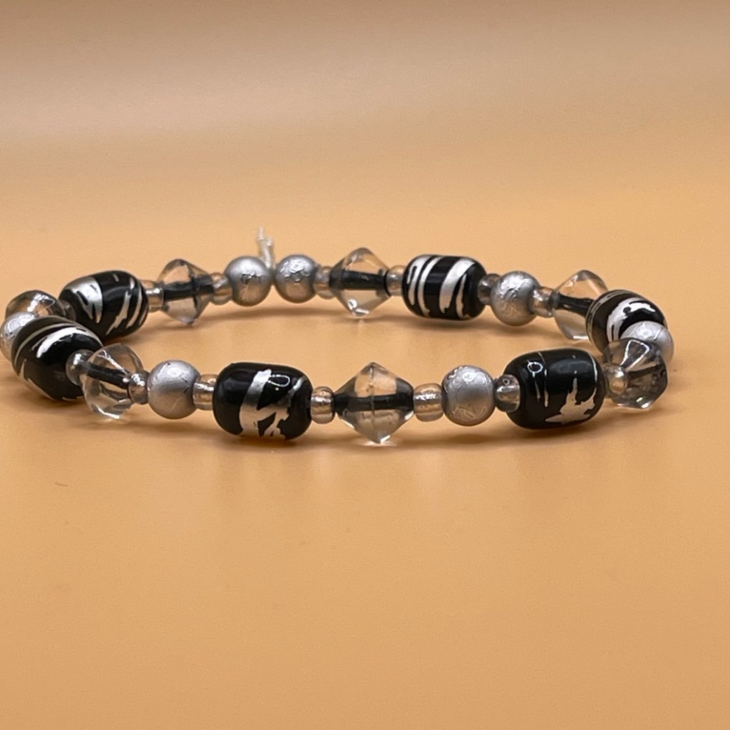 Br44-Black, Silver And Clear Beaded Bracelet